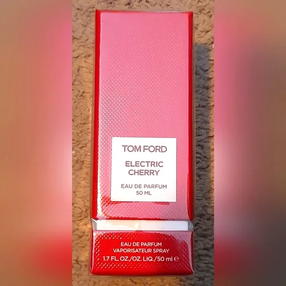 Tom Ford Electric Cherry *NWT*